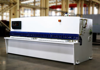 metal sheet cutting machine